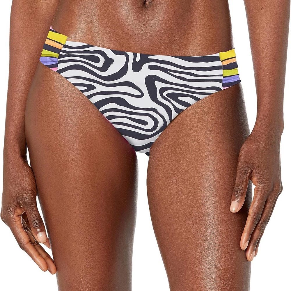 NWT Trina Turk Shirred Side Hipster Pant Bikini Swimsuit
Bottom
